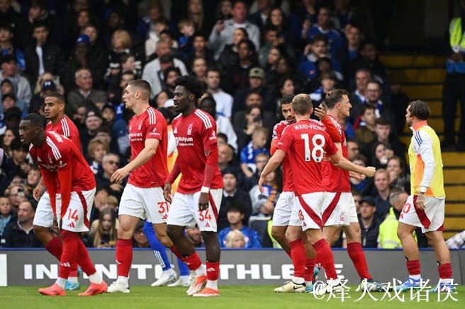 英超-查洛巴梅里诺建功 十人切尔西战平阿森纳1-1