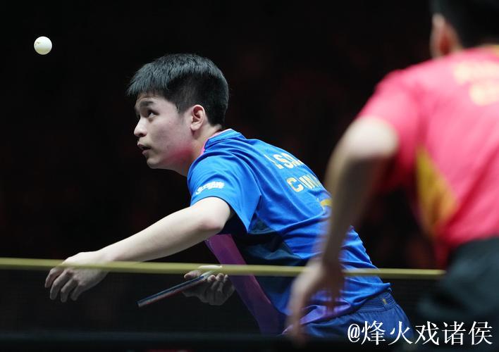WTT总决赛:林诗栋横扫梁靖崑4-0,晋级男单八强 WTT总决赛:林诗栋横扫梁靖崑4-0,晋级男单八强